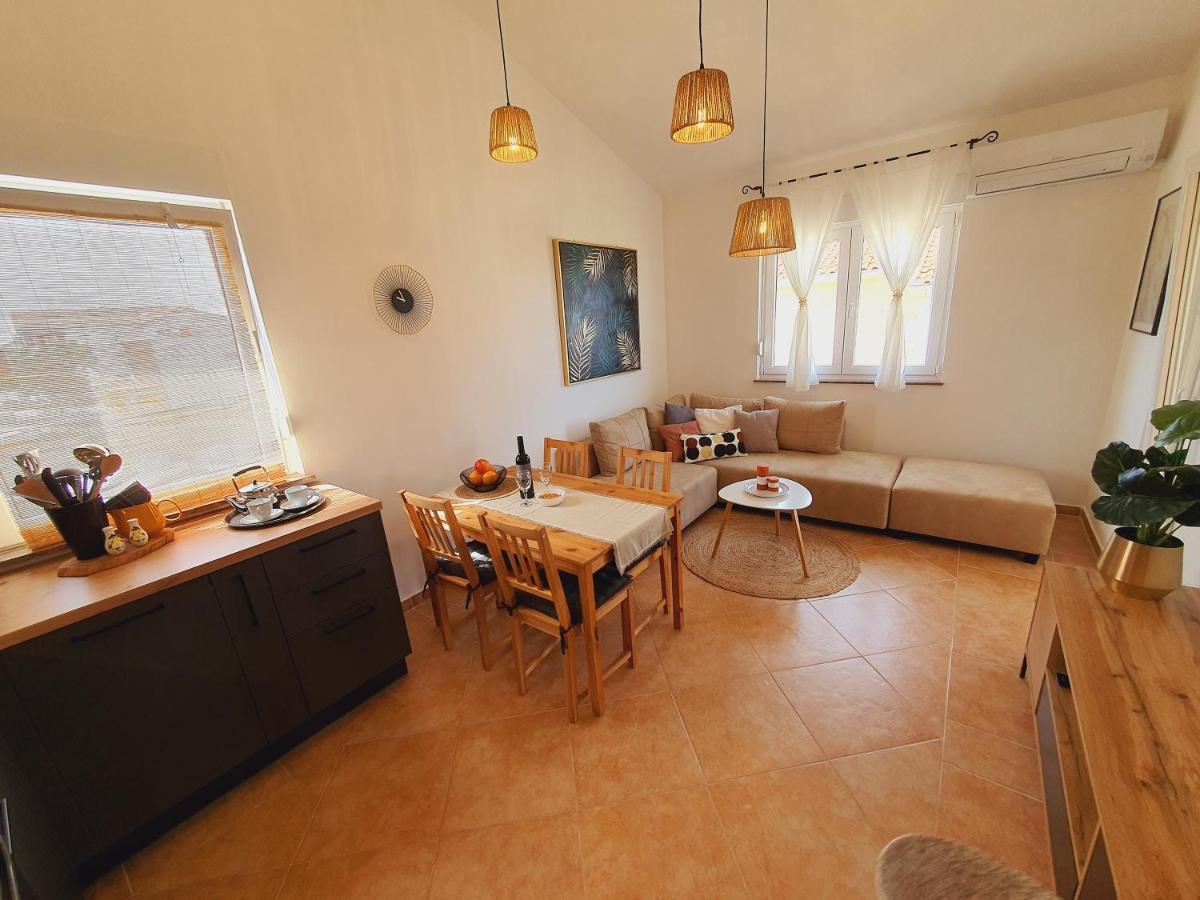 Apartman Mila Barbat na Rabu Екстер'єр фото