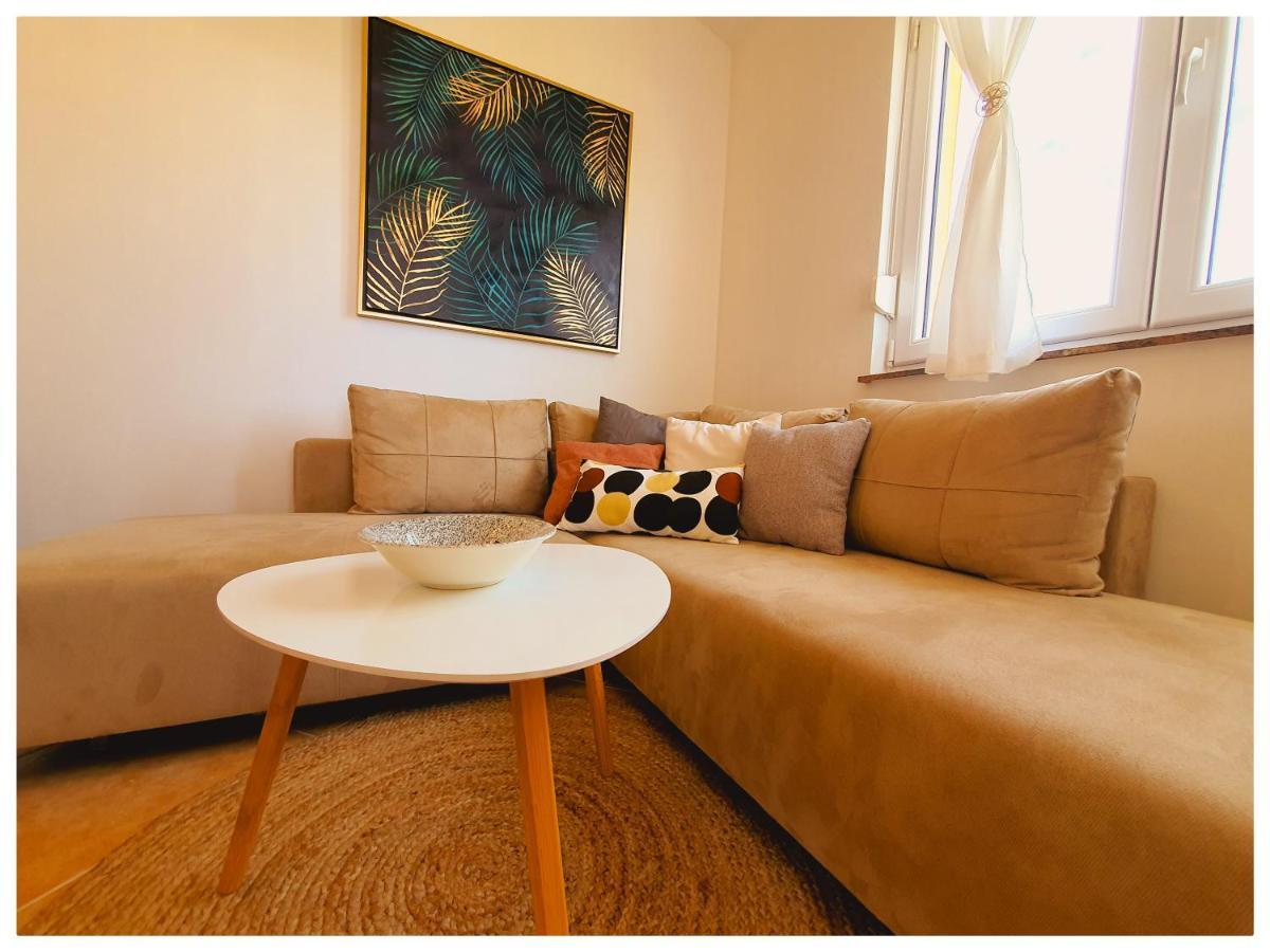 Apartman Mila Barbat na Rabu Екстер'єр фото